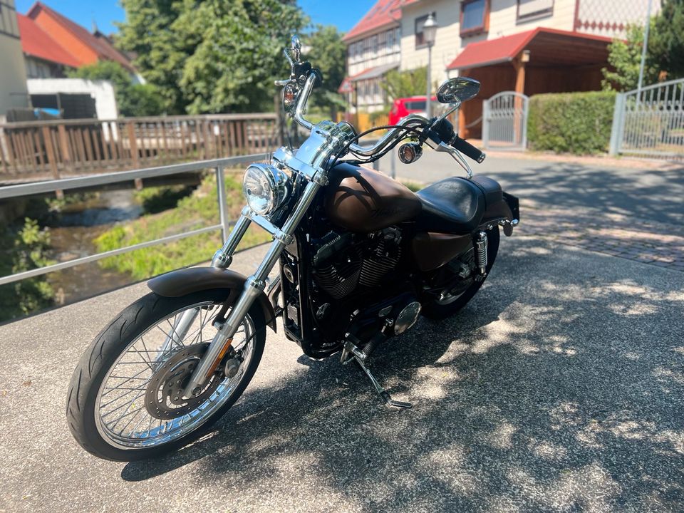 Harley Davidson Sportster XL 1200 Custom in Göttingen