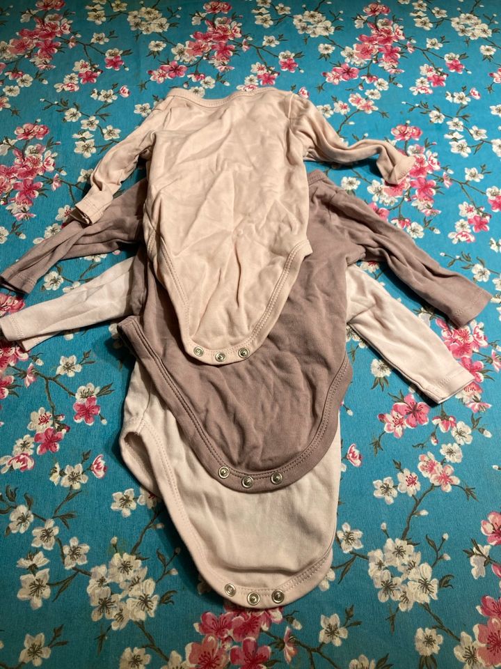 Set aus 3 gebrauchten Wickelbodies C&A Größe 62 Baby Body in Prisdorf