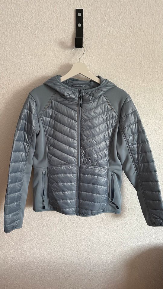 Esprit Sport Outdoorjacke Jacke Pastellblau WIE NEU in Leonberg