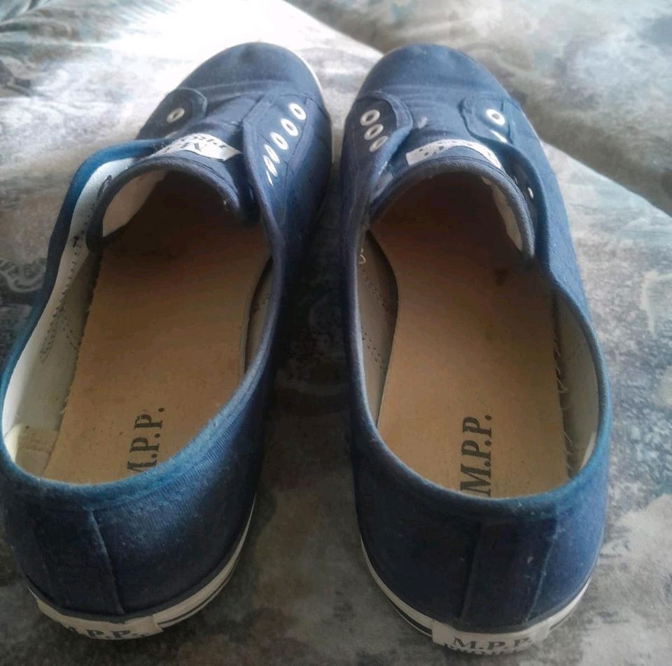 Schuhe, Größe 43, sehr guter Zustand in Calbe (Saale)