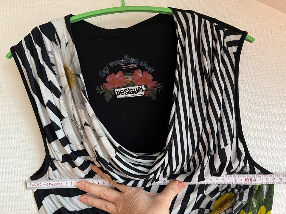 Desigual Kleid Hr. 36 schwarz weiß bunt Sommer in Bünde