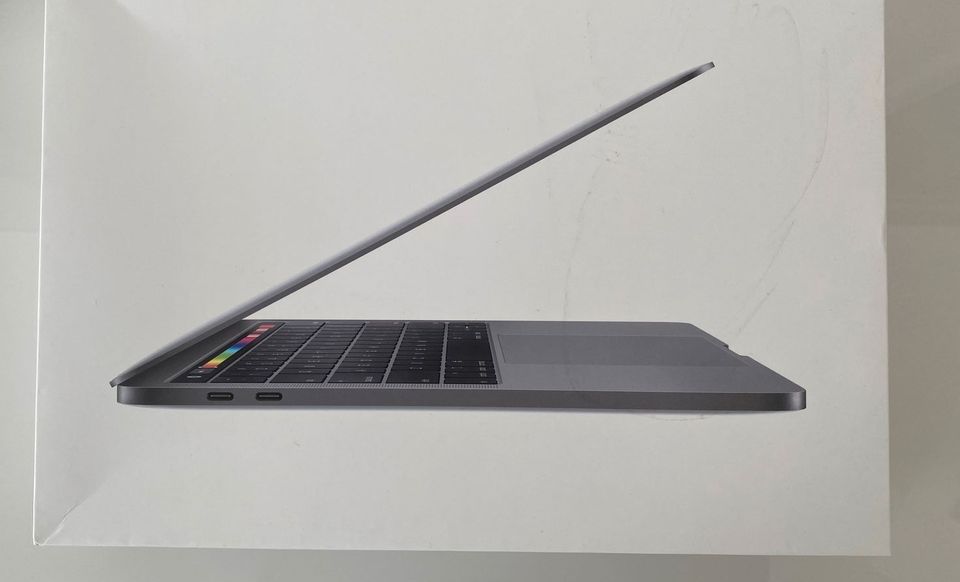 Macbook Pro 2019 Intel US Keyboard Layout in Berlin