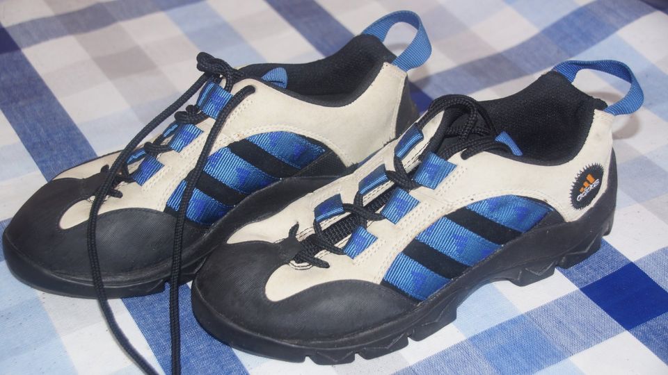 Adidas Trekkingschuhe Wanderschuhe Gr. 38 Neuwertig in Burglengenfeld