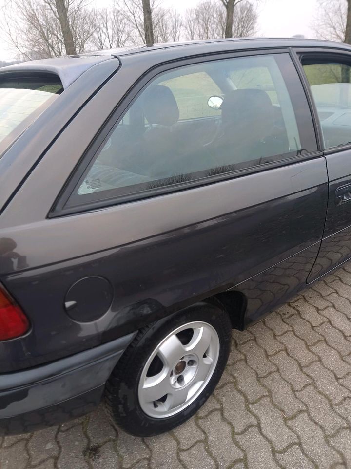 Opel Astra F CC 1,6 in Wesel