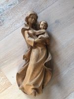 Madonna mit Jesuskind Holz, zum Aufhängen, handgeschnitzt ca.53 c Bayern - Pfofeld Vorschau
