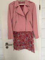 Jacke cropped in rosé und Kleid Plissee neuwertig, nicht getragen Rheinland-Pfalz - Knittelsheim Vorschau