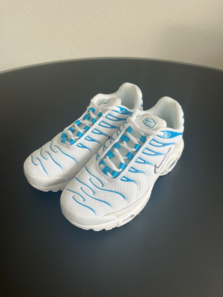 Nike Air Max Plus White Blue Fury Gr. 36 in Röhrnbach