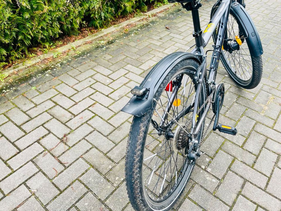 Jungen Fahrrad 27,5 Zoll, Alu, 21 Gang in Barsbüttel