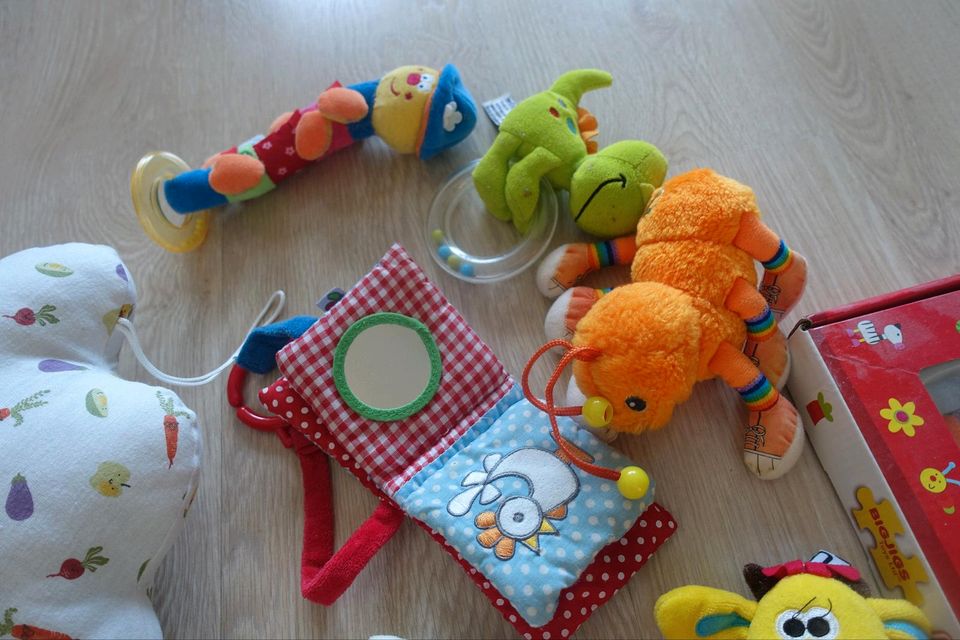 Baby Spielsachen Mobile Spieluhr 0 bis 12 Monate in München