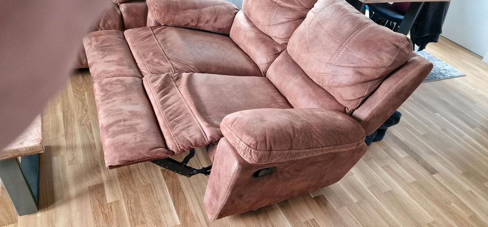 3er und 2er Sofa mir ausziehfunktion in Schwaikheim