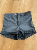 Hose, Shorts, kurze Hose, H&M 36 grau Berlin - Tempelhof Vorschau