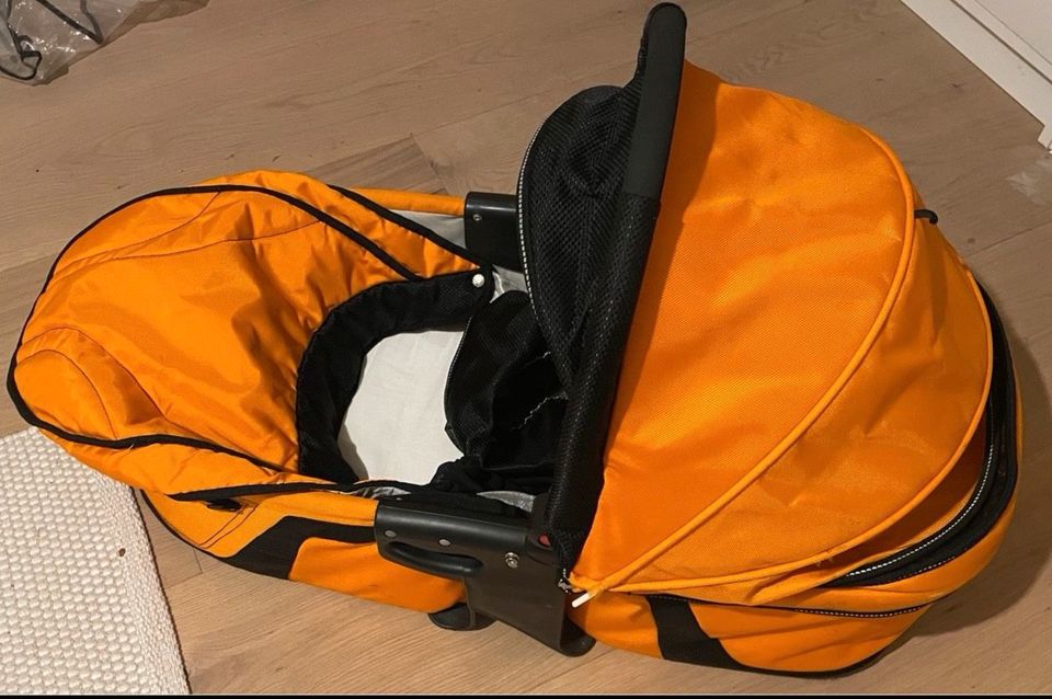 tfk Jogger inkl Babywanne orange/braun mit Zubehör in Rödermark