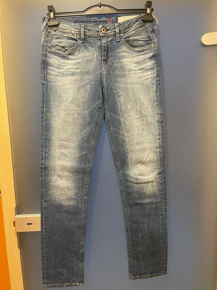 EDC BOY FRIEND FIT DAMEN JEANS HOSE BLAU GRÖßE W 26 L 32 in Straußfurt