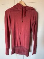 Ato Berlin - roter Pullover mit Riesen Kapuze Niedersachsen - Stoetze Vorschau