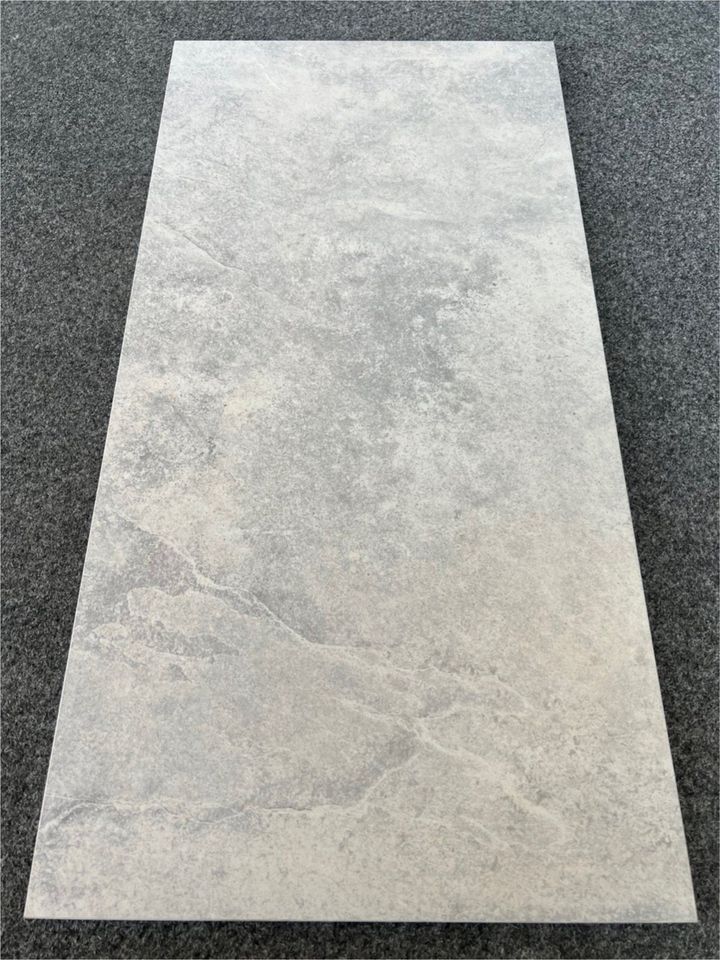 Feinsteinzeug Terrassenplatte Pizarra Grey 45/90/2,0 cm in Saalfeld (Saale)