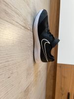 Ein paar Nike Turnschuhe Bayern - Bobingen Vorschau