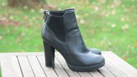 COX Stiefeletten High Heels 41 schwarz ankle boots Sachsen - Kubschütz Vorschau