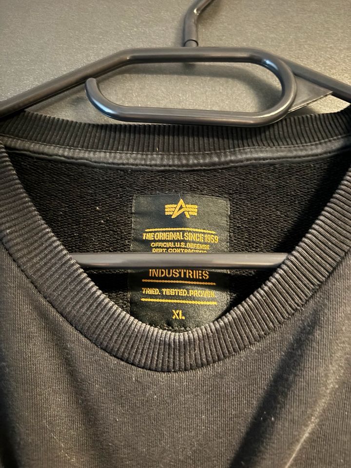 Alpha Industries sweater in Breidenbach (bei Biedenkopf)