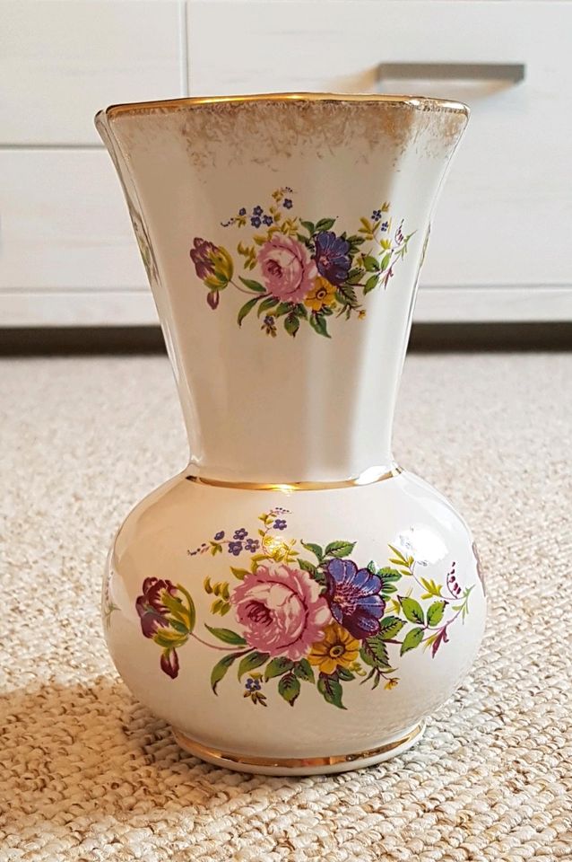 Blumenvase mit Rosen in Dommitzsch