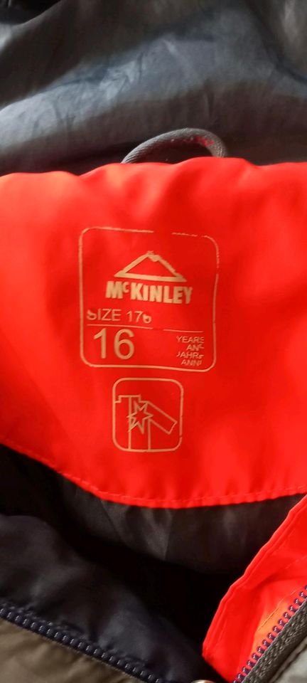 Mc Kinley Kinder Jacke,  gr. 176 in Herbertingen