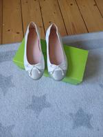 Ballerinas weiss Unisa Düsseldorf - Heerdt Vorschau