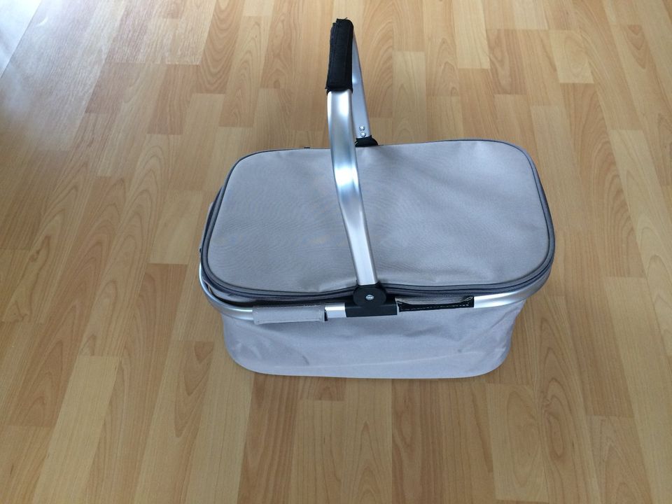 JYSK SVALA Cool Bag  Picknick-Kühltasche Korb mit Thermobag in Bruckmühl