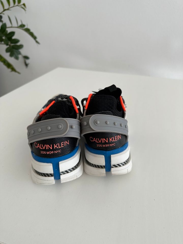 Calvin Klein 205 w39 nyc Sneaker, Neu, Gr.37 in Kösching