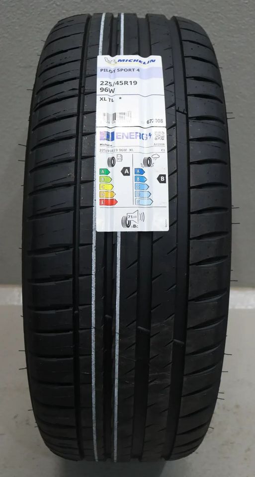 Original BMW X1 F48 X2 F39 19 Zoll Reifen Felgen NEU MICHELIN in Großmehring