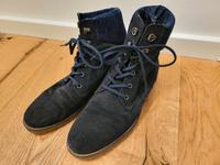 Tommy Hilfiger Schnür Schuhe Boots Leder dunkelblau Gr.41 Hessen - Taunusstein Vorschau