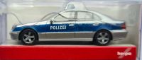 Herpa 045926 MB E-Klasse Polizei Hamburg Niedersachsen - Cremlingen Vorschau