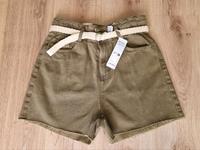 Esprit Damen Shorts mit Gürtel Gr. 30 / M Neu mit Etikett 70€ Nordrhein-Westfalen - Hattingen Vorschau