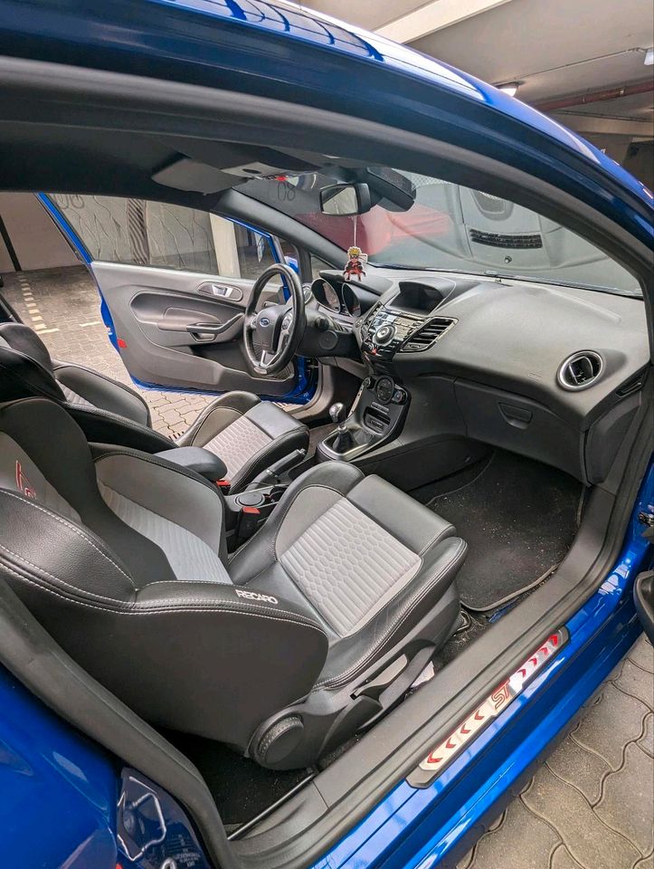 Ford Fiesta ST Vollausstattung in Bendorf