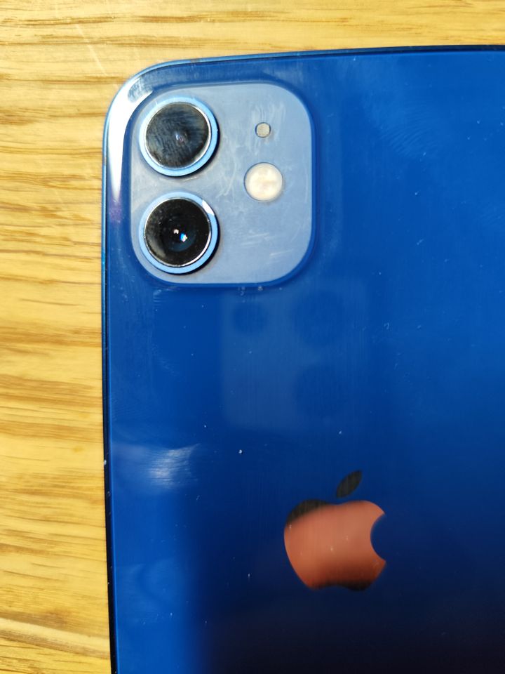 MGJ83 ZD/A Iphone 12 blue 64GB in Gelsenkirchen