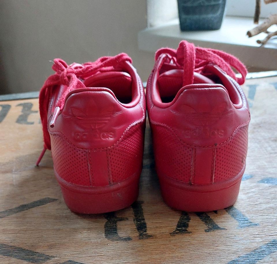 ❗️Adidas Superstar komplett rot Leder Gr.40❗️ in Berlin - Pankow | eBay  Kleinanzeigen ist jetzt Kleinanzeigen