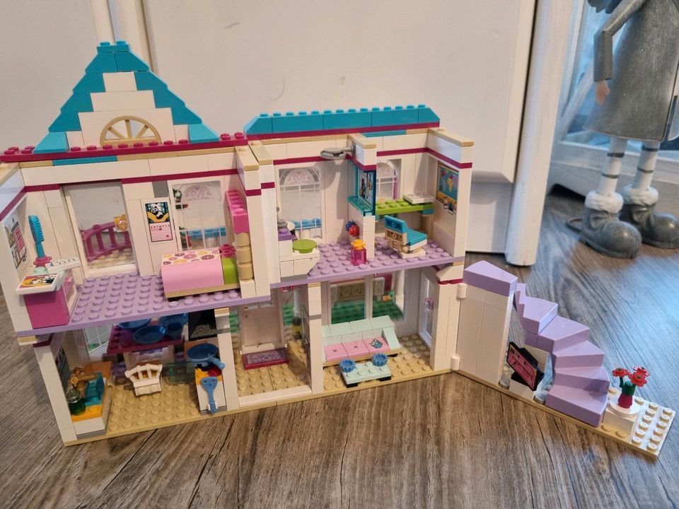 Lego Friends Stephanies Haus Mädchen Originalkarton in Bad Honnef