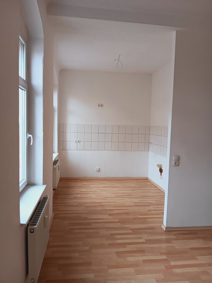 helle 3 Zimmer WE mit Wohnküche, Wanne und BALKON! #DD127 in Freital