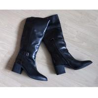 Schwarze lange Geox-Damen-Stiefel, Gr. 41 - neu Berlin - Charlottenburg Vorschau