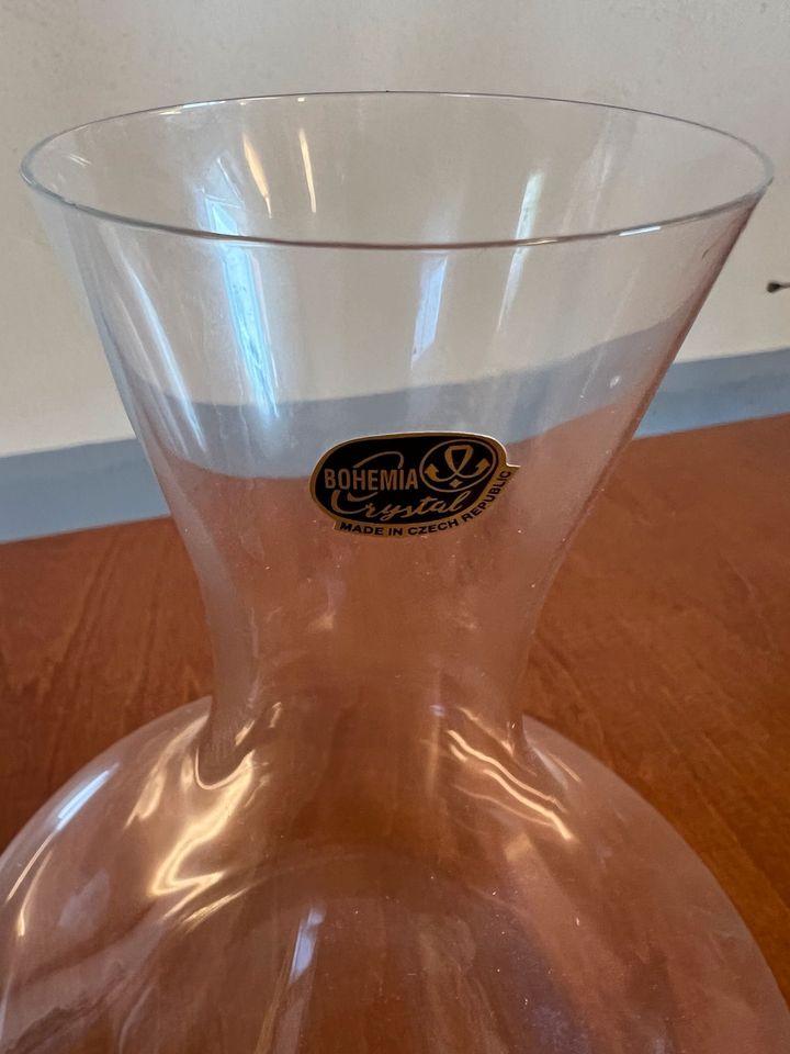 Karaffe böhmisches Kristallglas Bohemian Chrystal Vase in Leinach