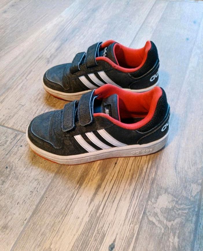 ❤️ Adidas Hoops 2.0 Sneakers Gr. 32 ❤️ in Waldmünchen