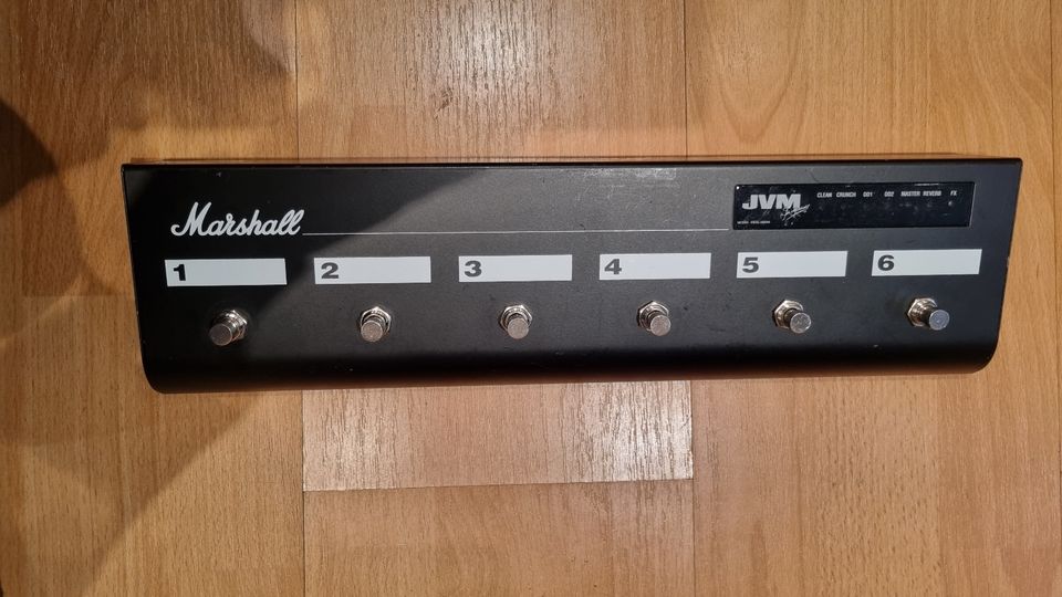 Marshall JVM 410H inkl Footcontroller in Dortmund