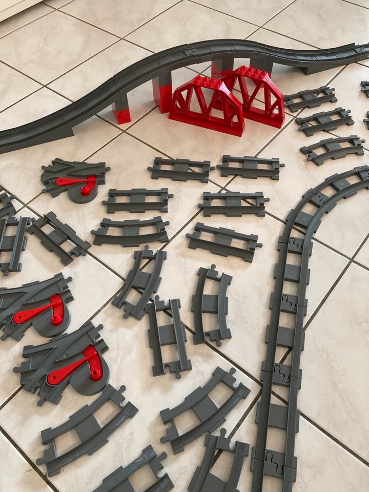 LEGO Duplo Eisenbahn-Schienen in Hoppegarten