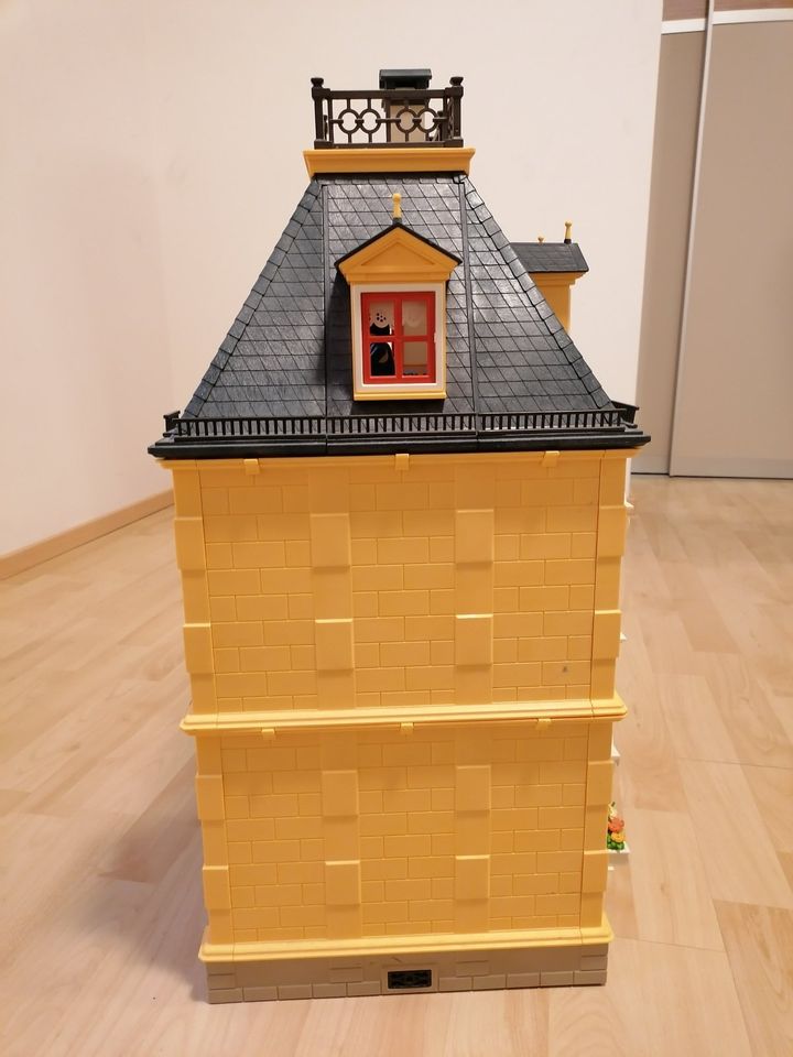 PLAYMOBIL Puppenhaus 5301 und Einrichtung 4 Zimmer in München