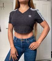 Adidas Damen crop Top Oberteil kurzarm Stretch Schwarz Gr. 34 Nordrhein-Westfalen - Rheda-Wiedenbrück Vorschau
