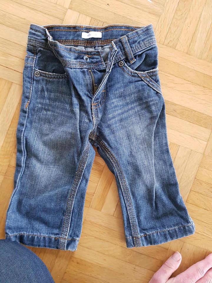 Hosenpaket 74 Junge Jeans/Cordhose kariert Junge 74 in Meerbusch