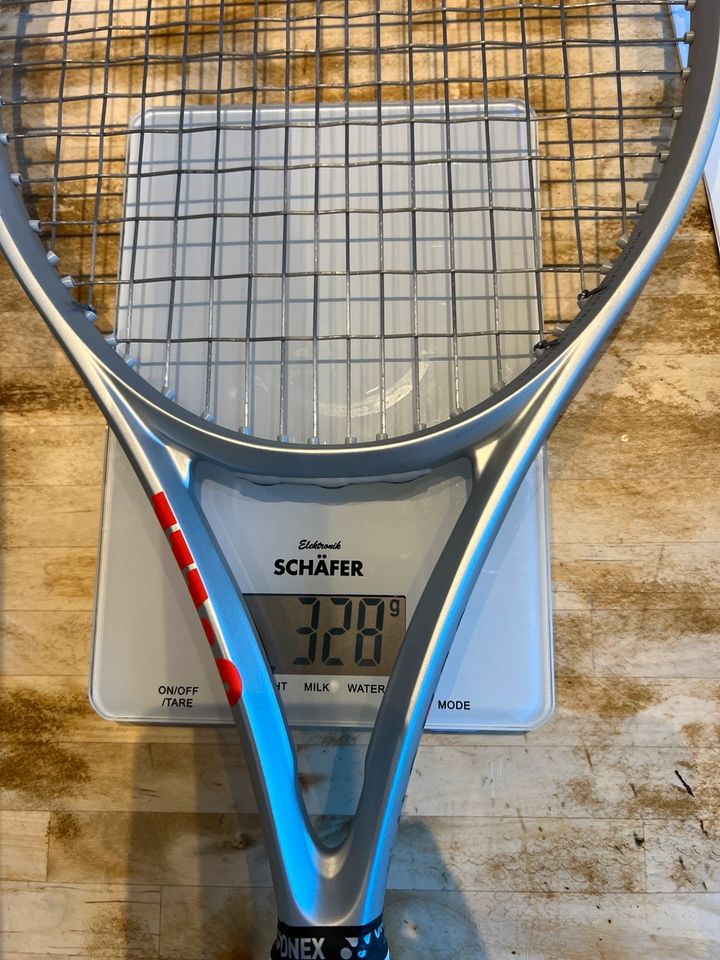 2Wilson Clash 100 Pro Silver Tennisschläger Luxilon SaiteLimited in Mönchengladbach
