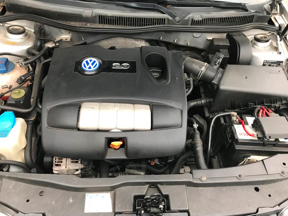 VW BORA 2.0 Benziner in Bopfingen