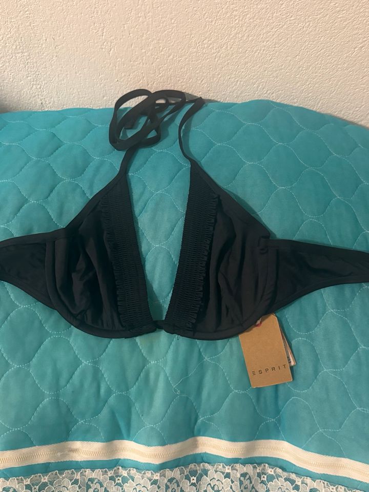 Neu Esprit Bikini oberteil in Delmenhorst