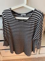 Grau weiß gestreift Mango 3/4 Arm Shirt Pulli M Niedersachsen - Garbsen Vorschau