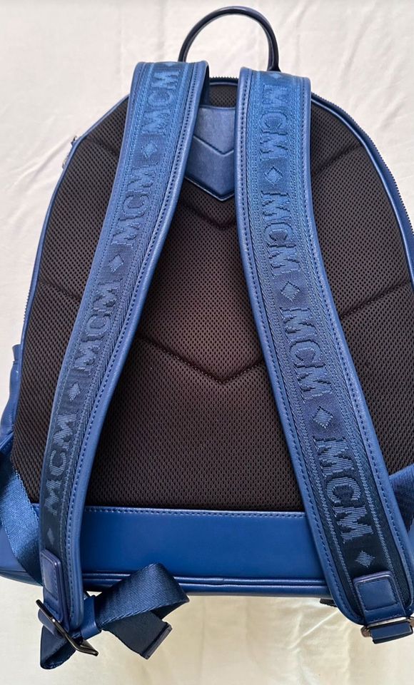 MCM Lion Rucksack Leder Laptopfach wie neu in Möglingen 