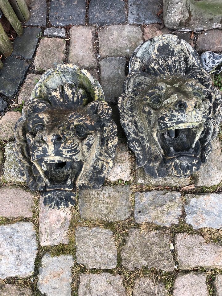 Wasserspeier Antik Löwenkopf Paar Schiefergestein Park Schloss in Wanzleben